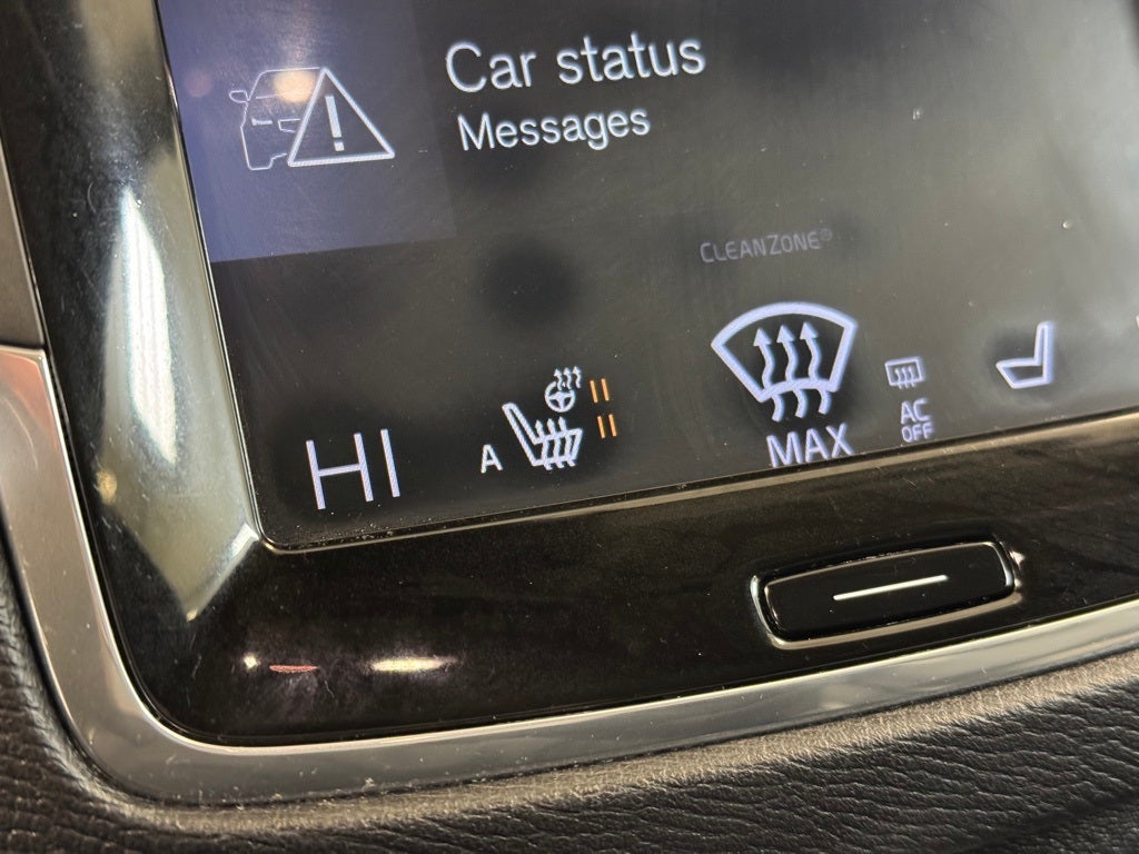 2018 Volvo XC90 T5 Momentum