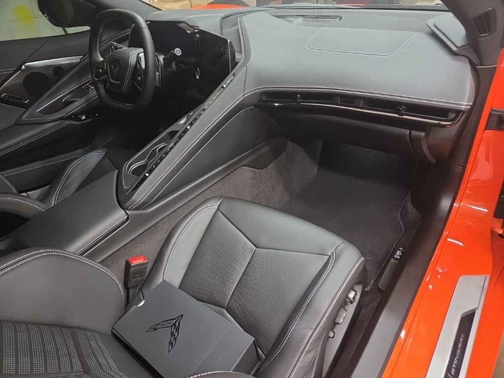 2025 Chevrolet Corvette Stingray 2LT