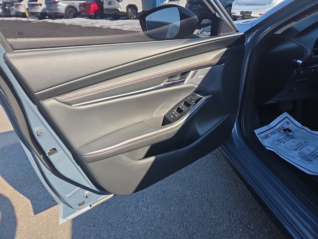 2023 Mazda Mazda3 2.5 S Carbon Edition