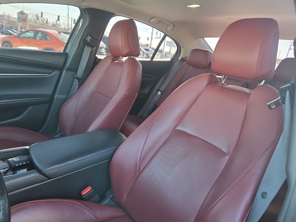 2023 Mazda Mazda3 2.5 S Carbon Edition