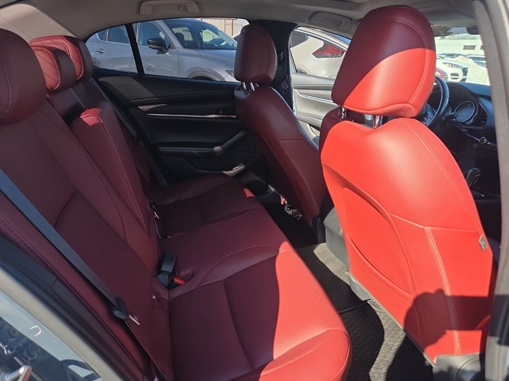 2023 Mazda Mazda3 2.5 S Carbon Edition