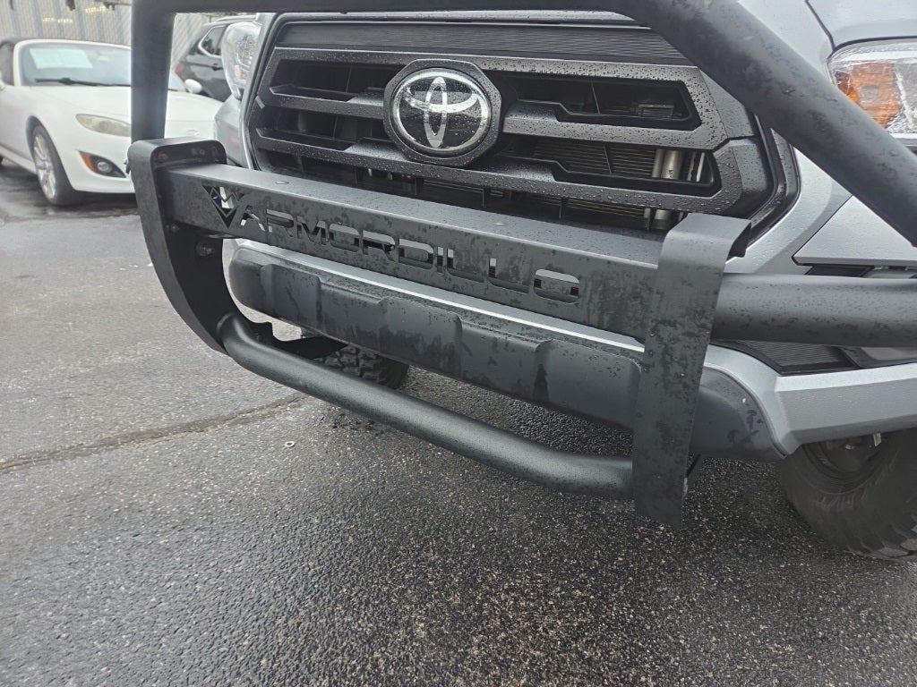 2022 Toyota Tacoma SR V6