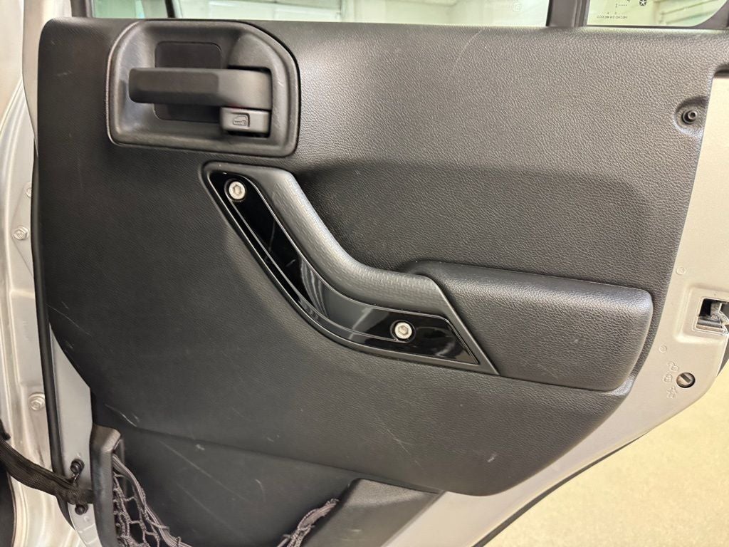 2012 Jeep Wrangler Unlimited Sahara Altitude