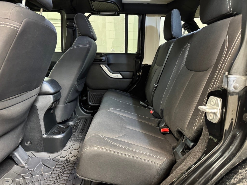 2016 Jeep Wrangler Unlimited Sahara