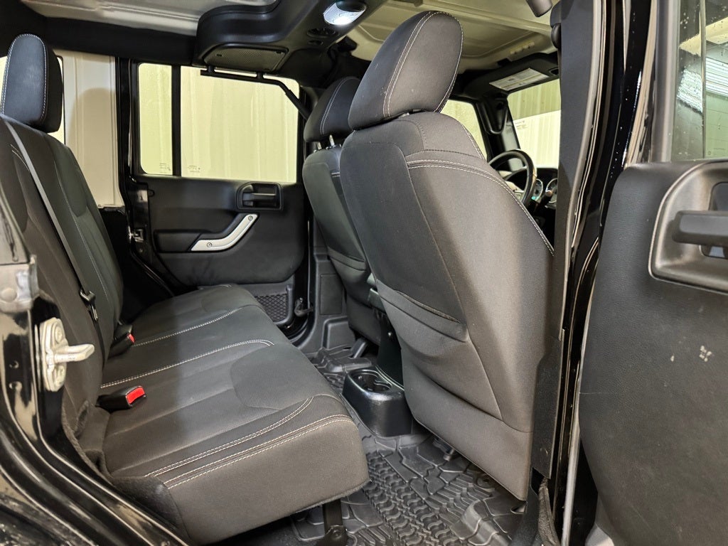 2016 Jeep Wrangler Unlimited Sahara