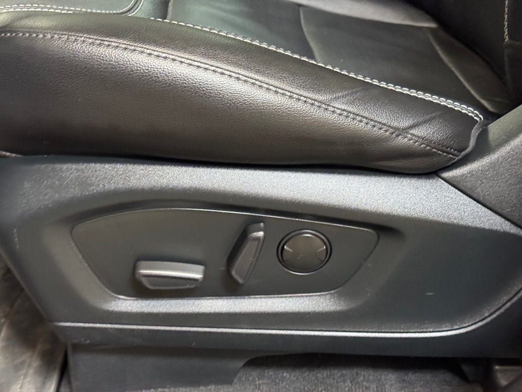 2023 Ford Explorer ST High Package