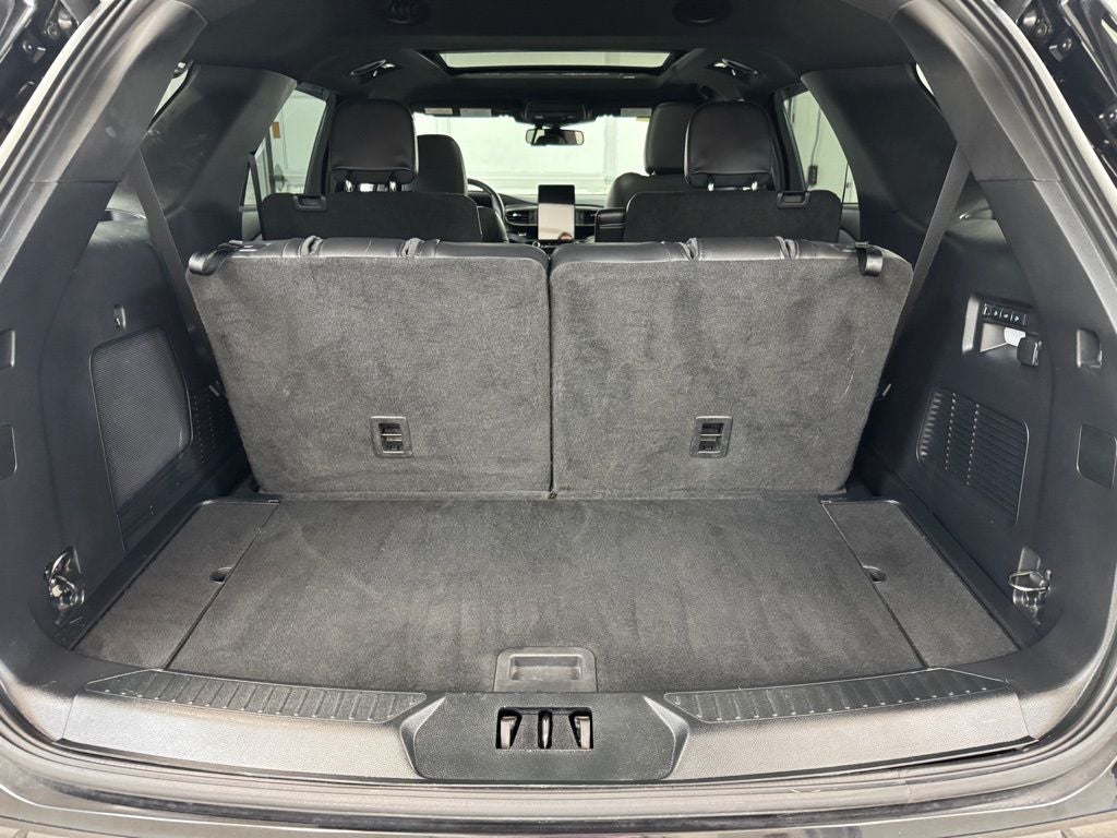 2023 Ford Explorer ST High Package