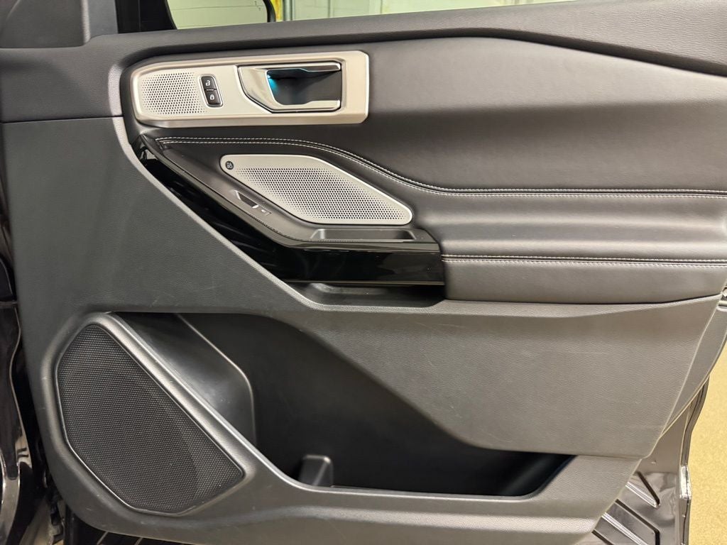 2023 Ford Explorer ST High Package