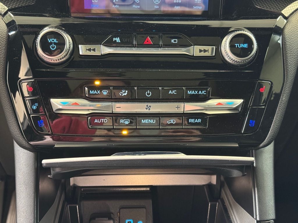 2023 Ford Explorer ST High Package