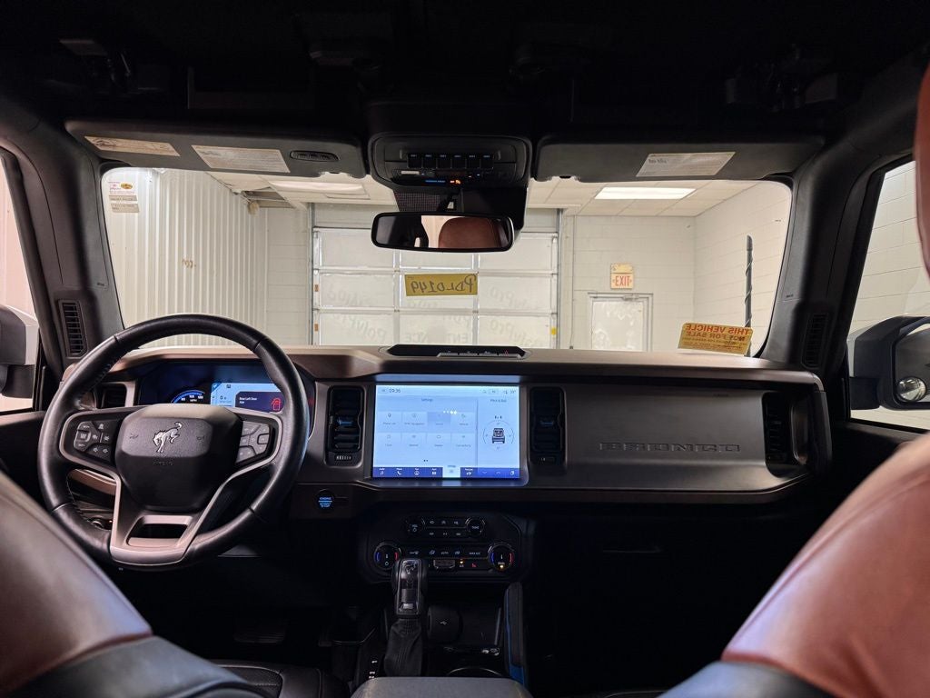 2022 Ford Bronco Outer Banks Rooftop Tent/TrailRax Modular Rack