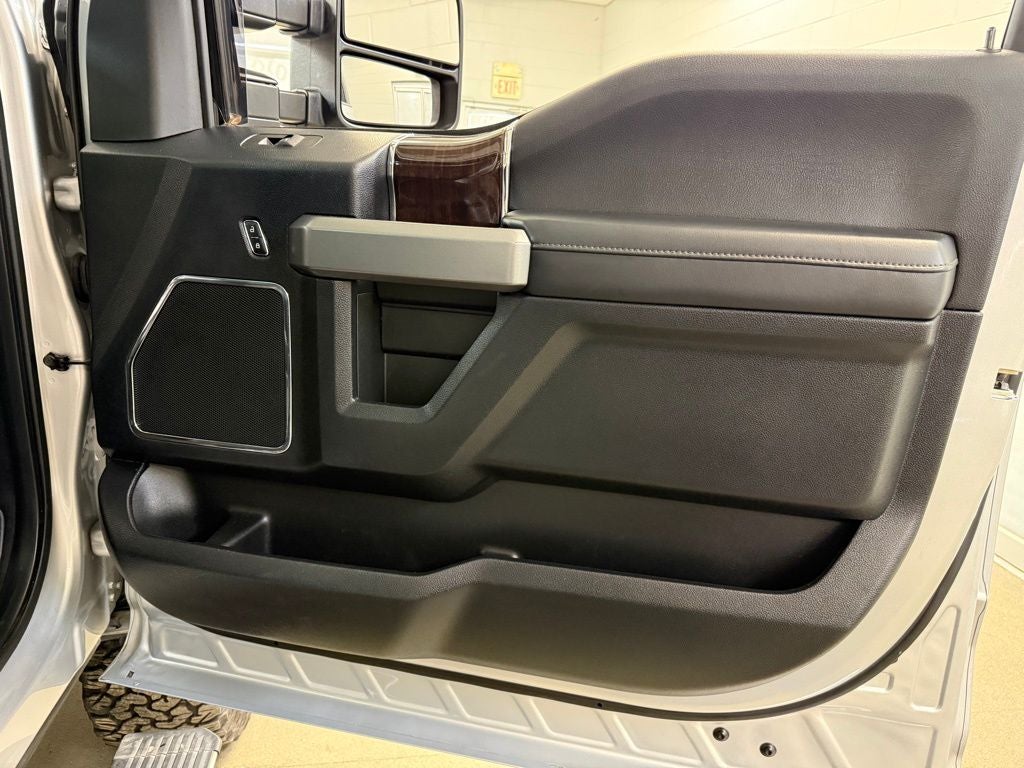 2017 Ford F-250SD Platinum Ultimate