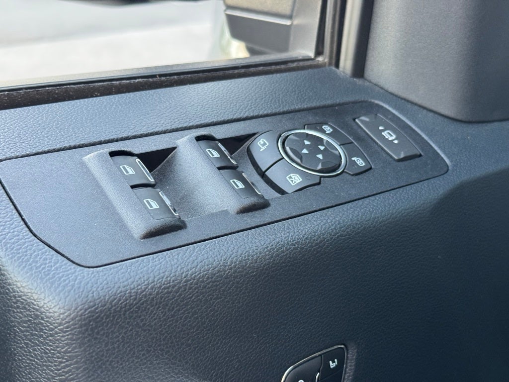 2022 Ford F-350SD Lariat