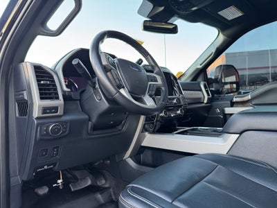 2022 Ford F-350SD Lariat