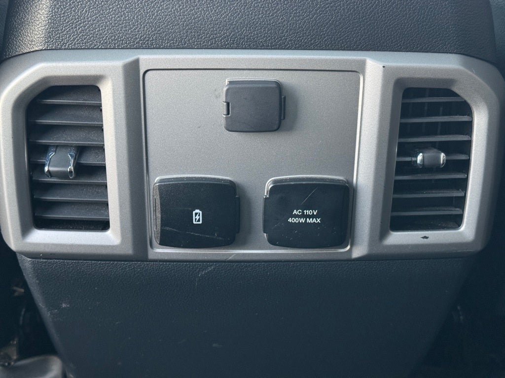 2022 Ford F-350SD Lariat