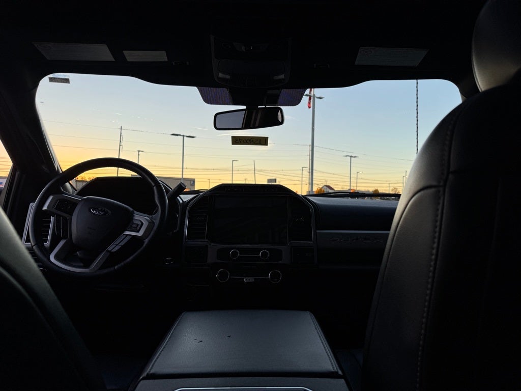 2022 Ford F-350SD Lariat