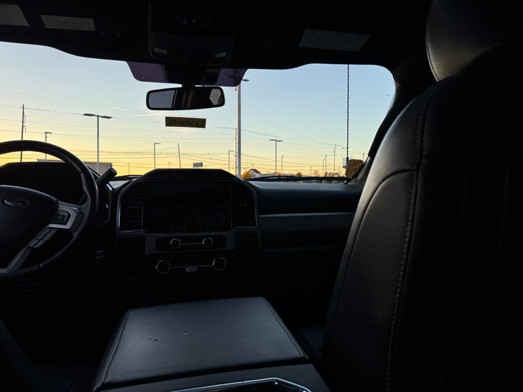 2022 Ford F-350SD Lariat