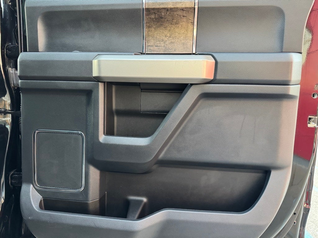 2022 Ford F-350SD Lariat