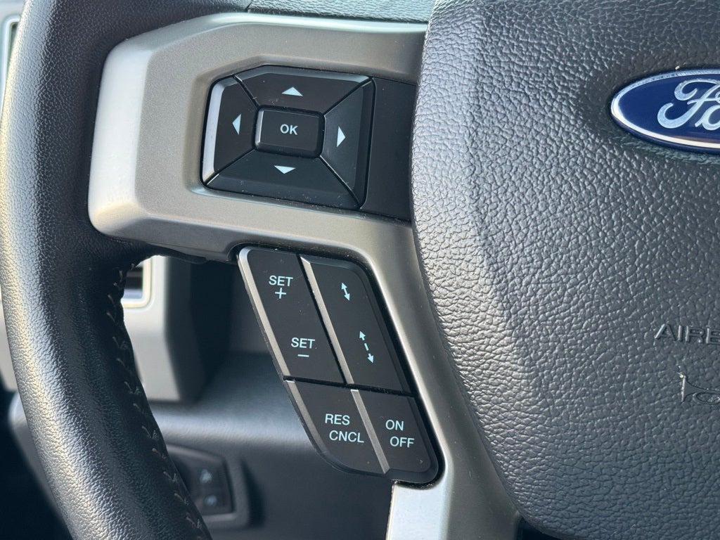 2022 Ford F-350SD Lariat