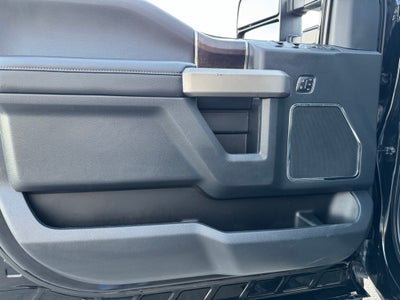 2022 Ford F-350SD Lariat