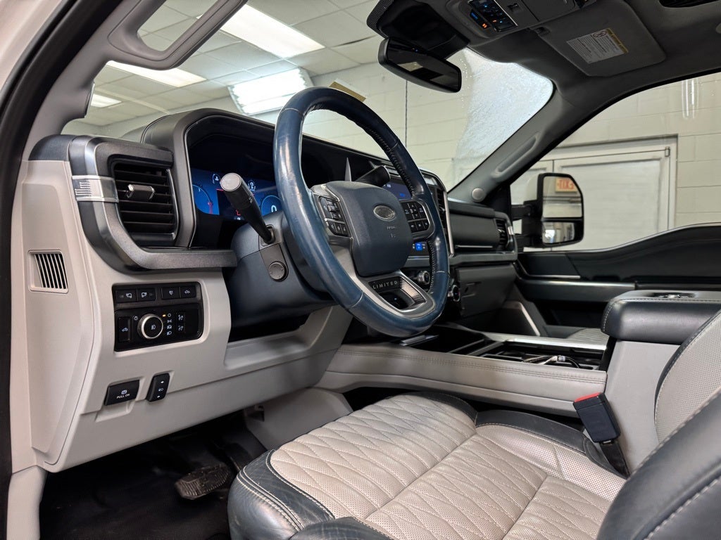 2023 Ford F-450SD Limited DRW