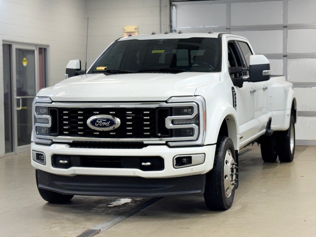 2023 Ford F-450SD Limited DRW