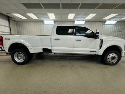 2023 Ford F-450SD Limited DRW