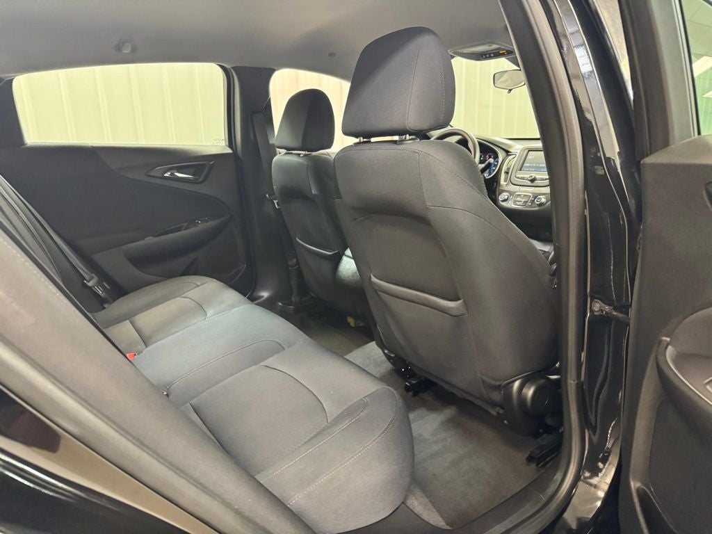 2016 Chevrolet Malibu LS 1LS