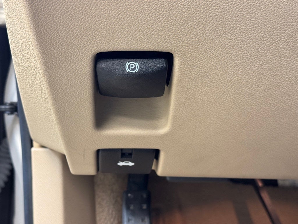 2009 Cadillac CTS Base 1SB