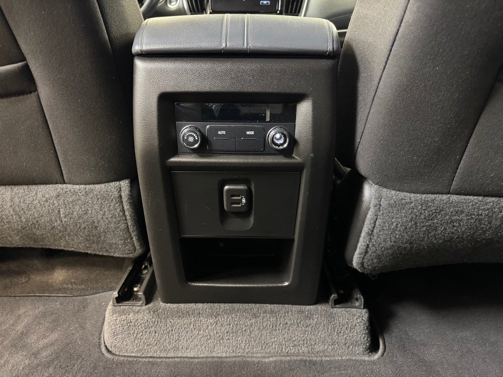 2019 Chevrolet Traverse LT Cloth w/1LT