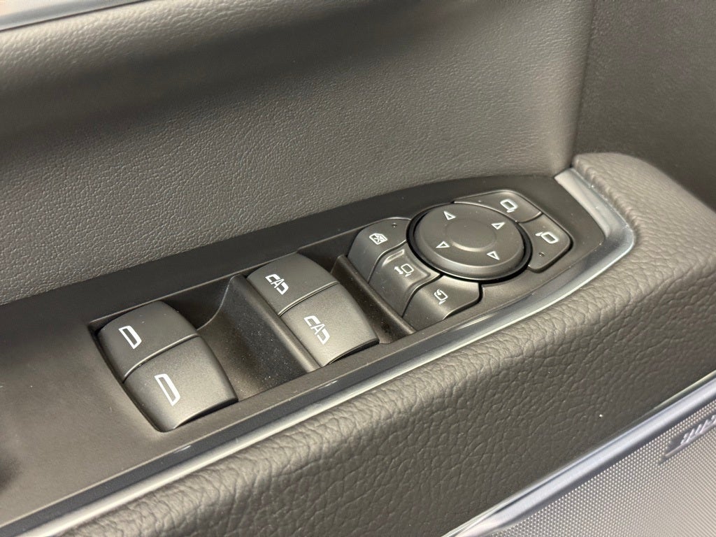 2025 GMC Sierra 3500HD Denali