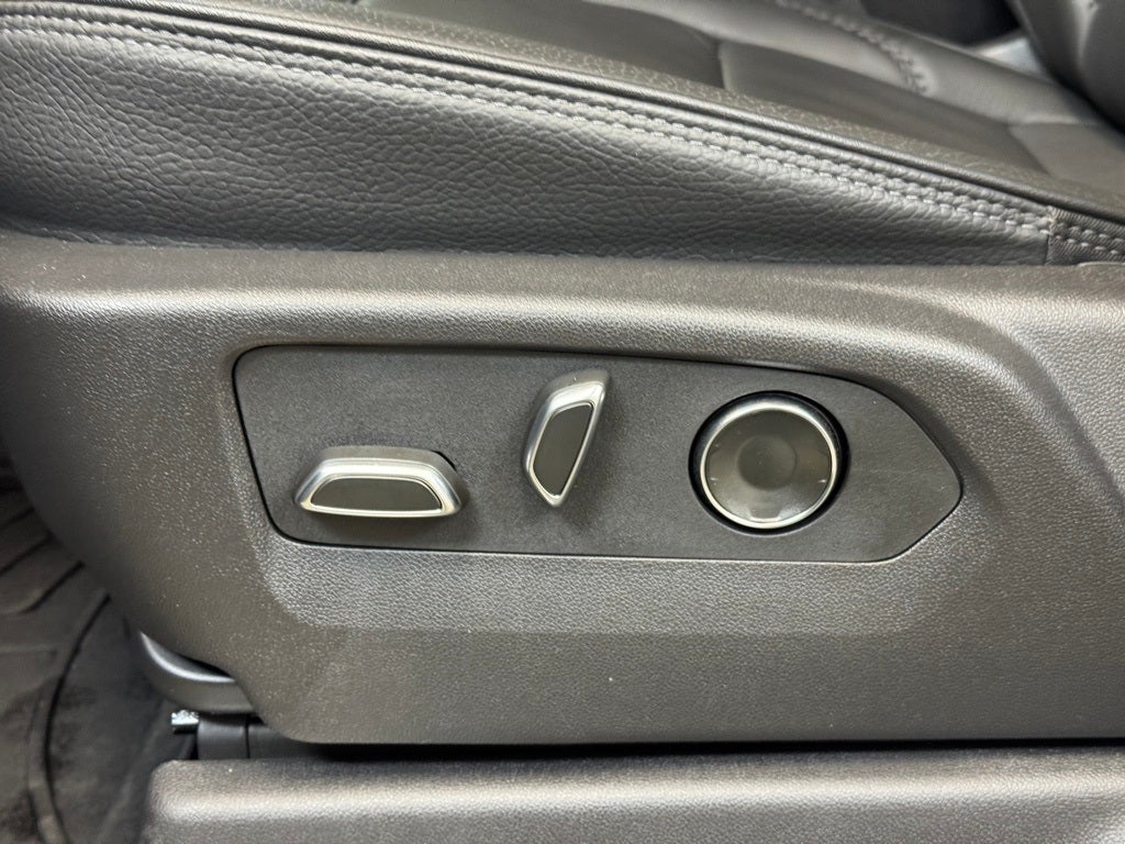 2025 GMC Sierra 3500HD Denali