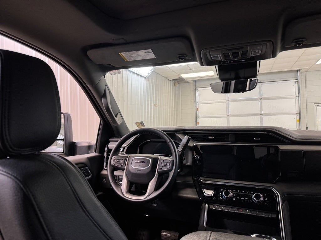 2025 GMC Sierra 3500HD Denali