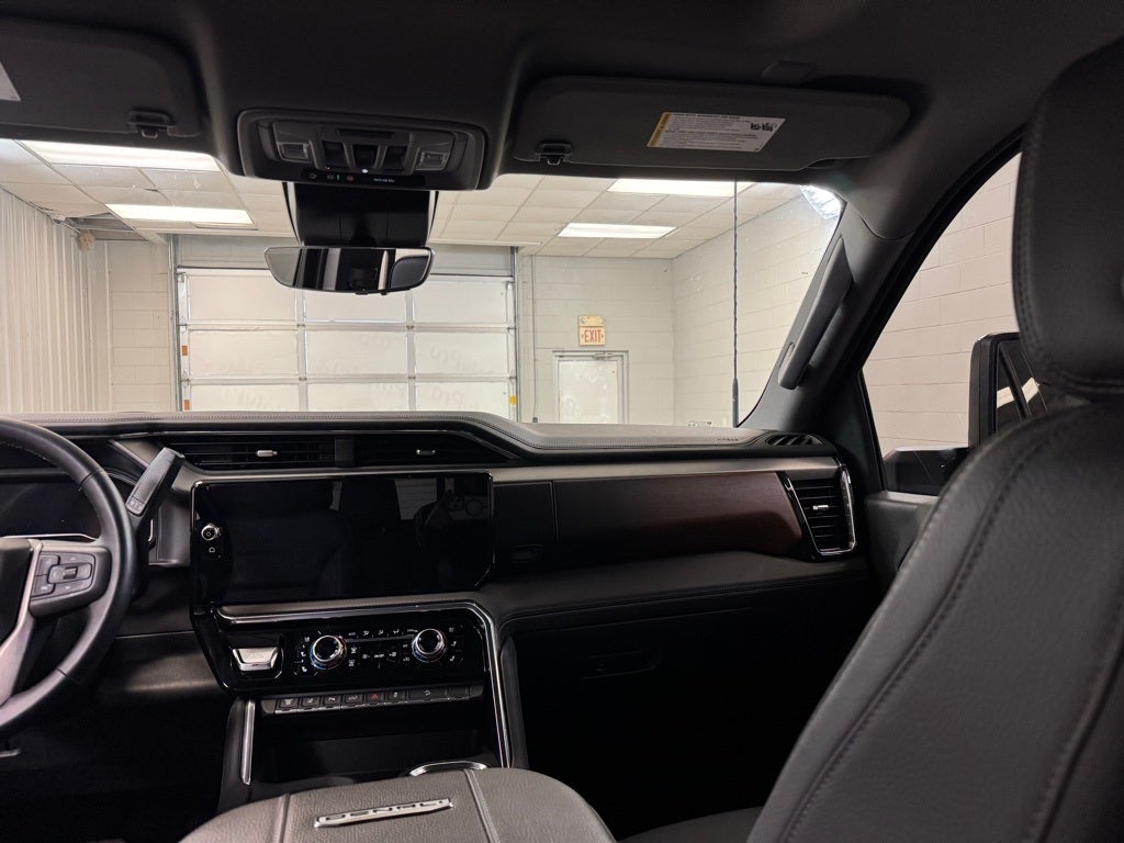 2025 GMC Sierra 3500HD Denali