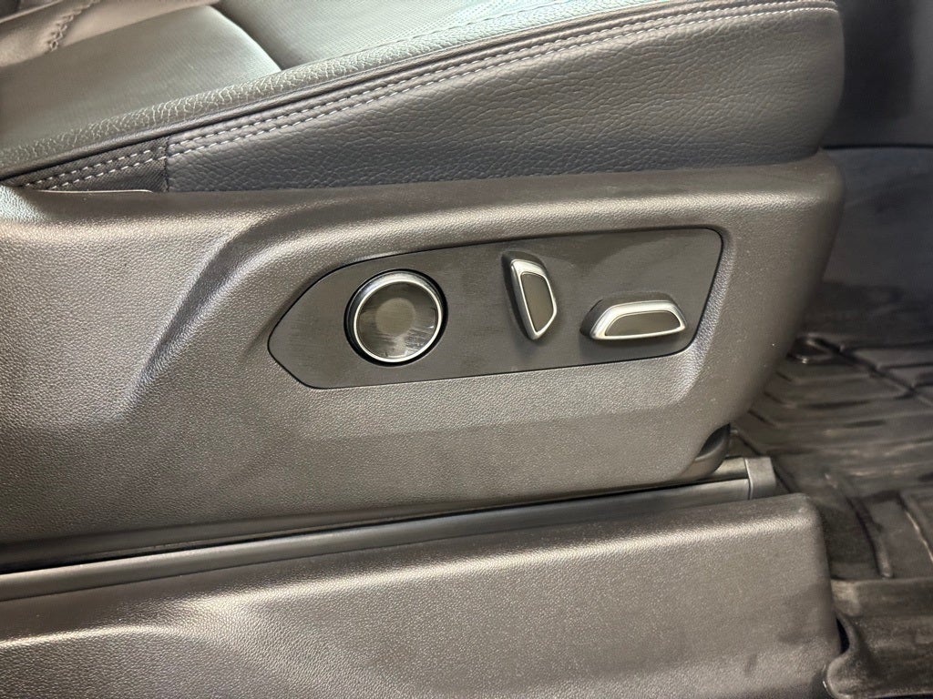 2025 GMC Sierra 3500HD Denali