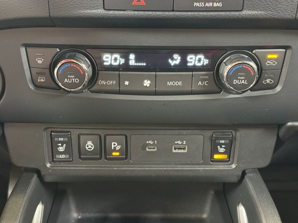 2022 Nissan Frontier SV