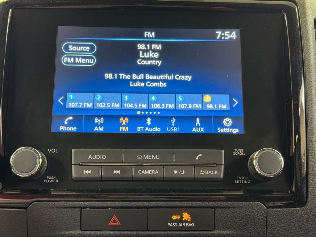 2022 Nissan Frontier SV