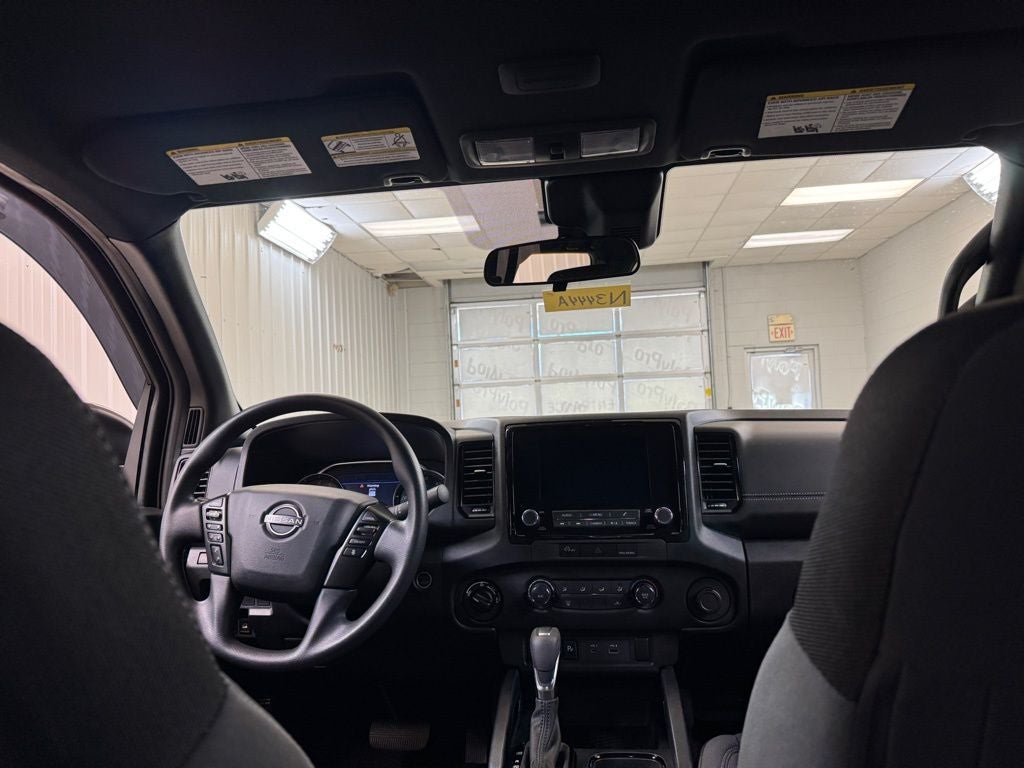 2023 Nissan Frontier SV