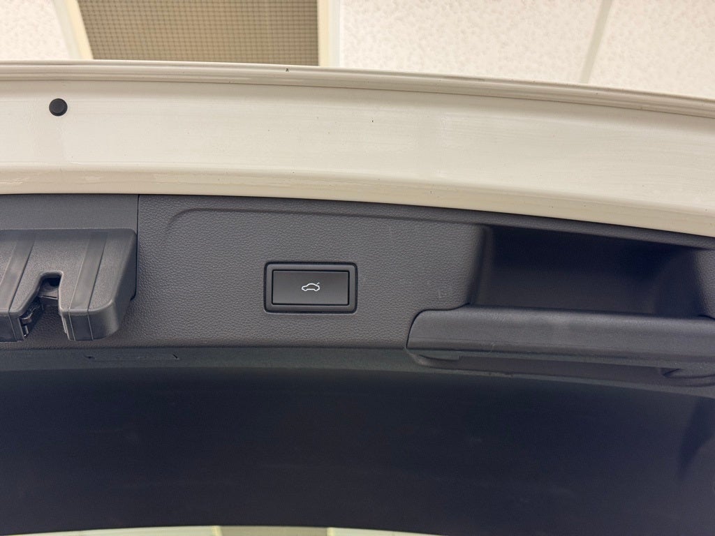 2021 Volkswagen Atlas Cross Sport 2.0T SE w/Technology