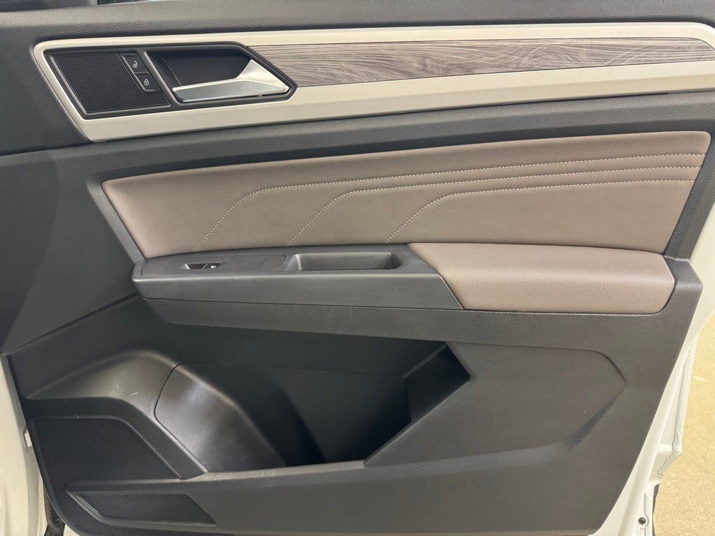 2021 Volkswagen Atlas Cross Sport 2.0T SE w/Technology