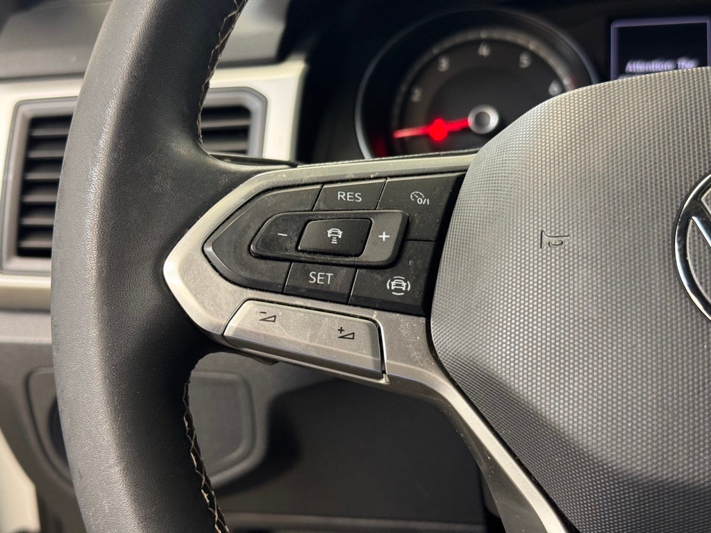 2021 Volkswagen Atlas Cross Sport 2.0T SE w/Technology