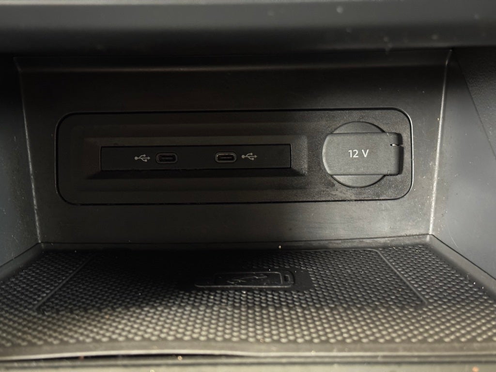 2021 Volkswagen Atlas Cross Sport 2.0T SE w/Technology