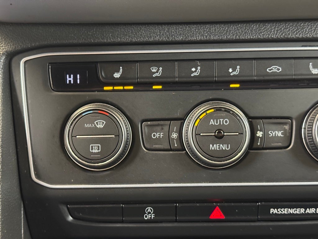 2021 Volkswagen Atlas Cross Sport 2.0T SE w/Technology