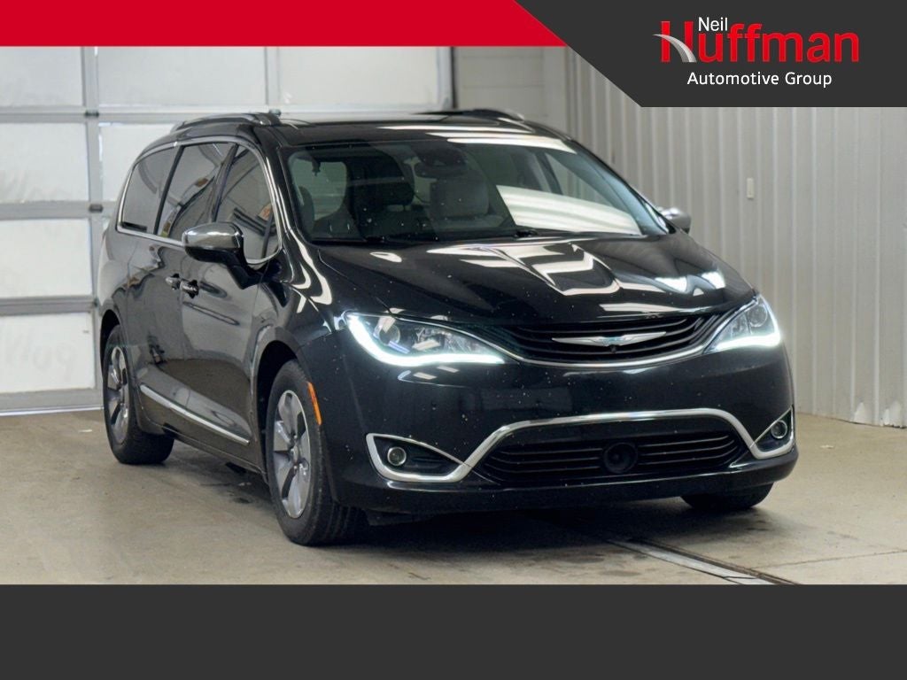 2018 Chrysler Pacifica Hybrid Limited
