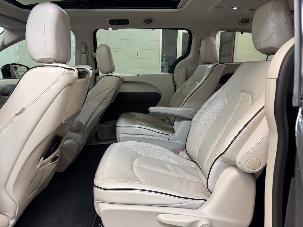 2018 Chrysler Pacifica Hybrid Limited