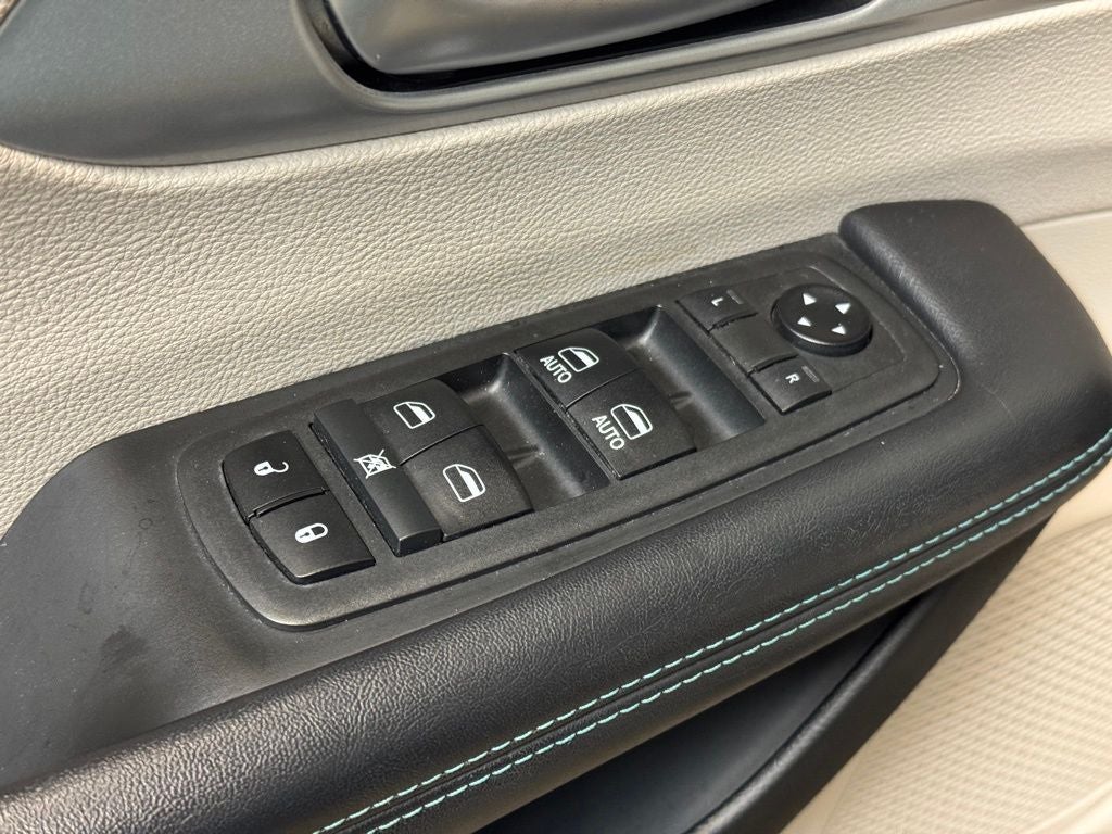 2018 Chrysler Pacifica Hybrid Limited