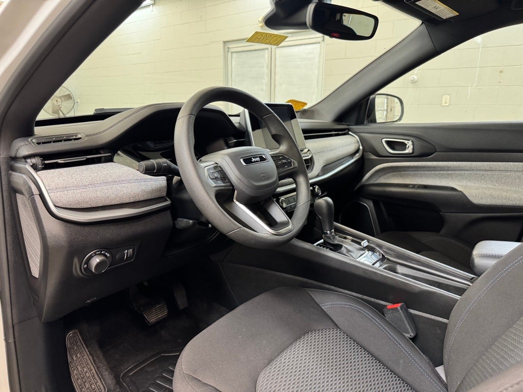 2025 Jeep Compass Sport