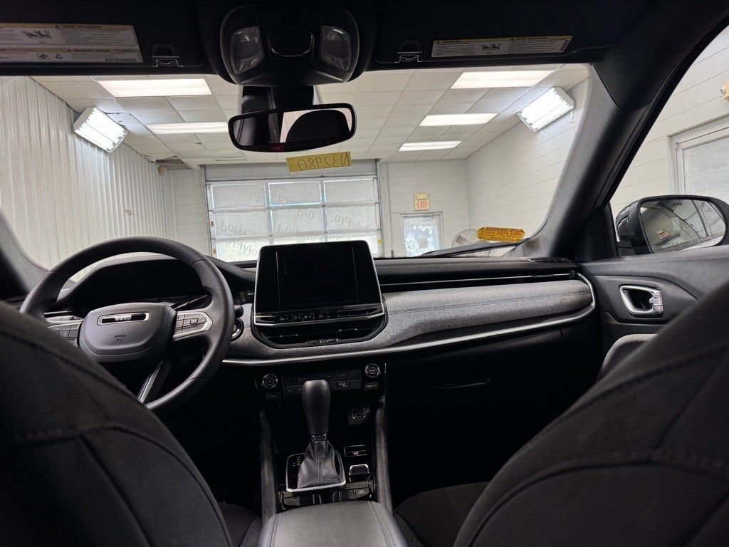 2025 Jeep Compass Sport