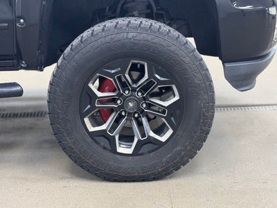 2018 Chevrolet Silverado 1500 LT2 Black Widdow