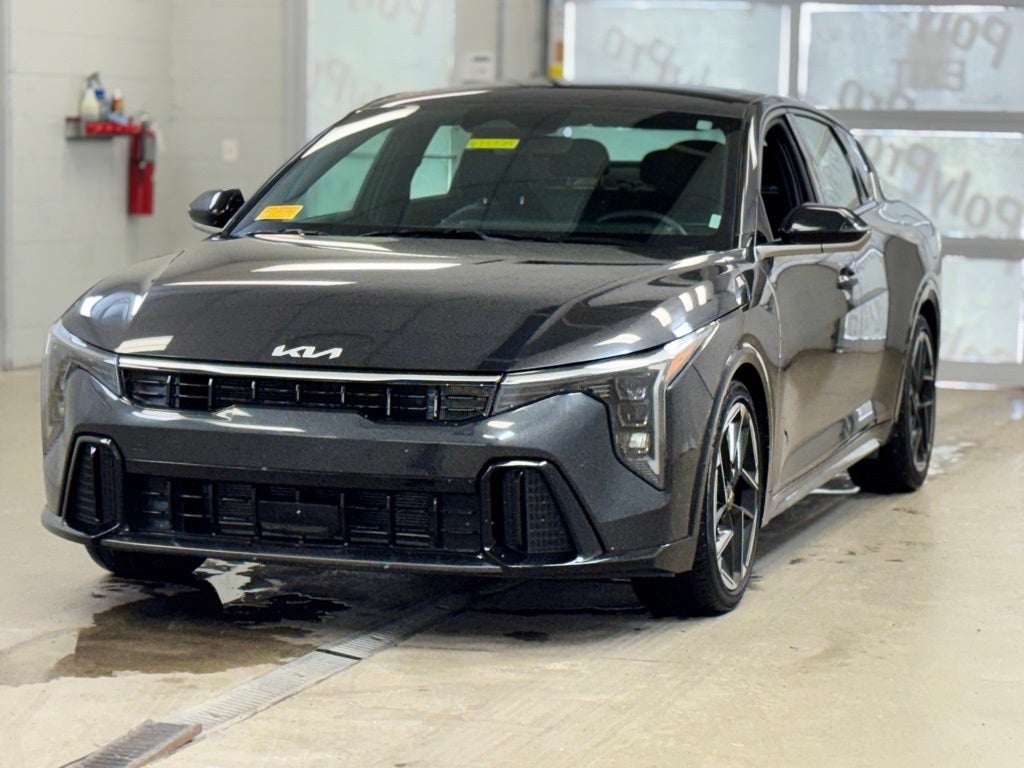 2025 Kia K4 GT-Line