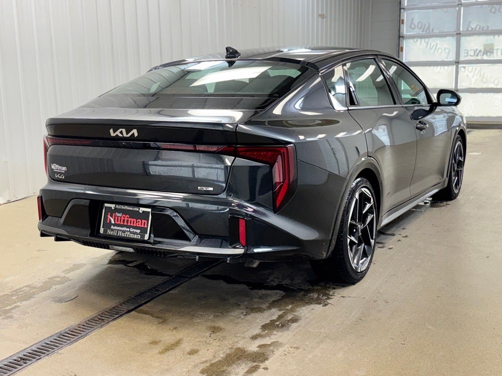 2025 Kia K4 GT-Line